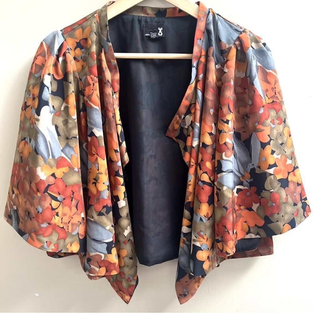 Urban Renewal cropped floral 
 jacket 
size S/M